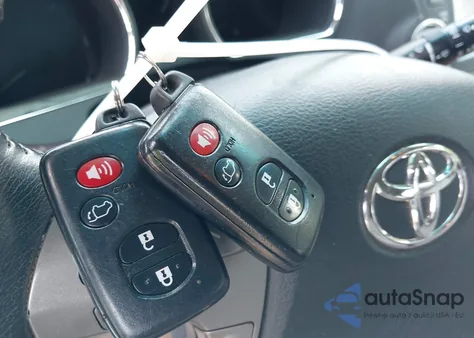 2010 Toyota Highlander Limited V6 из США, поврежденный, VIN JTEDK3EH2A2154190